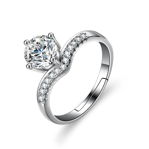 Gorgeous Adjustable 18K Moissanite Crown Ring (Four-claw Style)