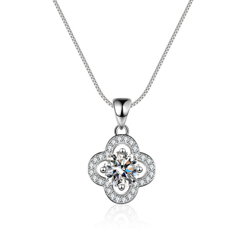 Gorgeous Elegant 18K Moissanite Necklace