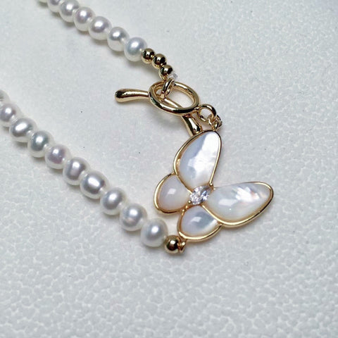 Gorgeous Cute Butterfly Necklace