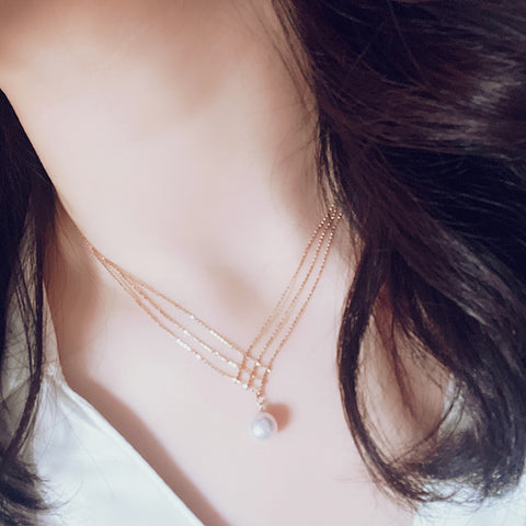 Gorgeous White Pearl Necklace