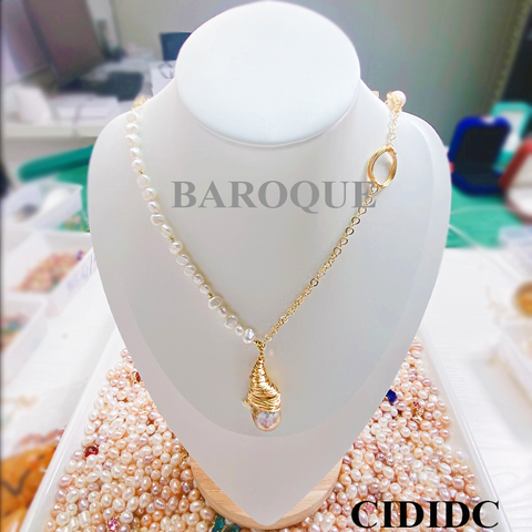 Baroque Necklace Style 1