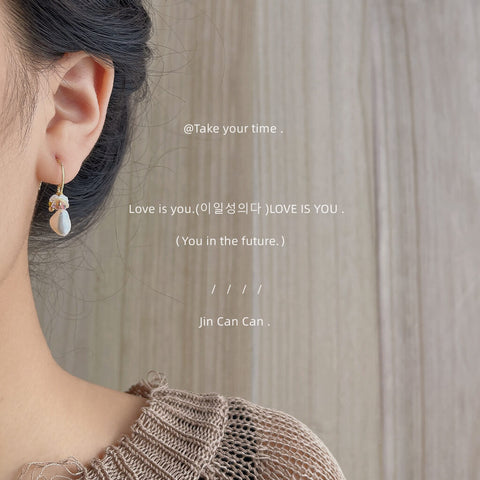 White Pearl Flower Earrings