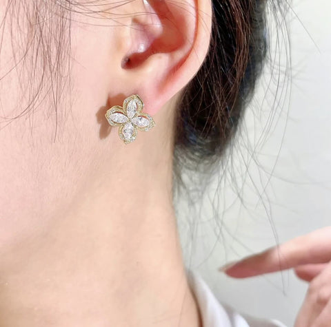 Funny Rotatable Flower Earrings