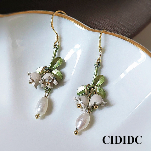 White Flower Green Leaf Earrings